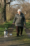 Frau mit Parson Russell Terrier / woman with PRT